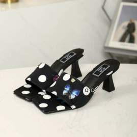 Picture of Versace Shoes _SKUVersacesz35-401020389.5CMGDT0603